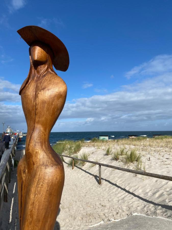 Freistehendes Einfamilienhaus Mit Boddenblick Naehe Ostsee Fuhlendorf  Buitenkant foto