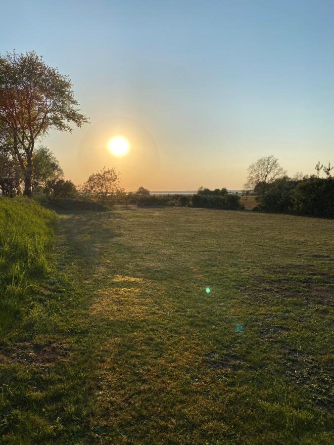 Freistehendes Einfamilienhaus Mit Boddenblick Naehe Ostsee Fuhlendorf  Buitenkant foto